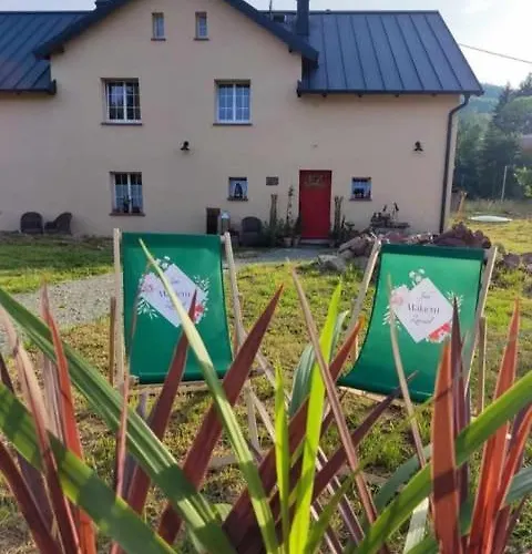 Makiem Zasial Dworki 10 아파트