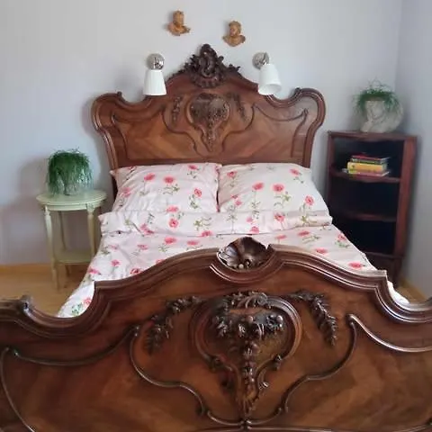 Makiem Zasial Dworki 10 아파트