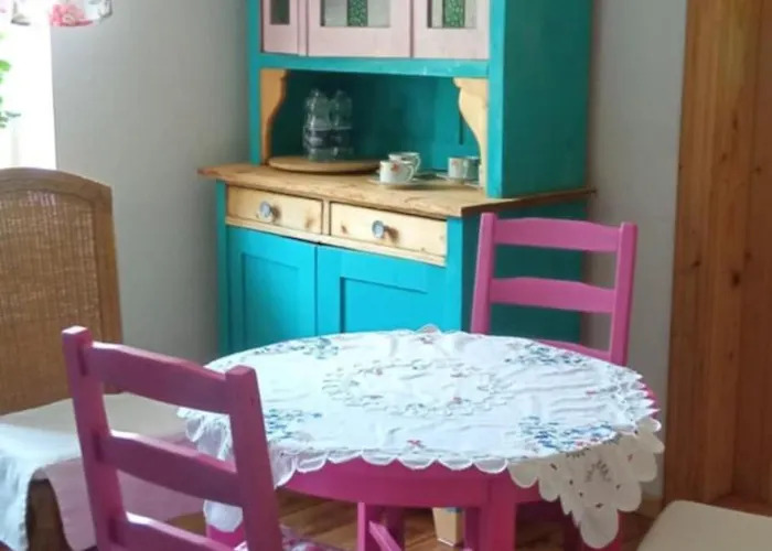 Makiem Zasial Dworki 10 아파트 *